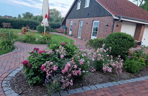 Kollmar Apartment | Luxury apartment with roof terrace for 5 pers. Top location in Kollmar - luxury apartment with