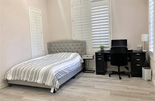 North City Resort | Luxury beautiful Resort house with Salt pool, Tennis, Screen Golf/Game