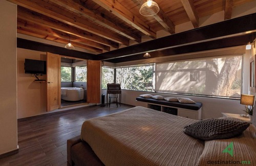 Otumba Ski Chalet | Luxury Cabin in the Woods @Valle de Bravo 2