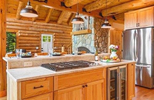 Sunday River Area House | Luxury Chalet w/Hot Tub & Mountain Views