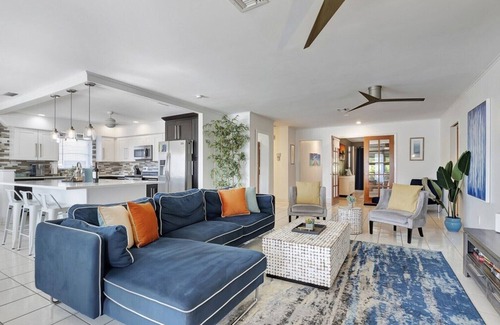 Naples Park House | Luxury Coastal Escape: Pool & Beach Access 6273