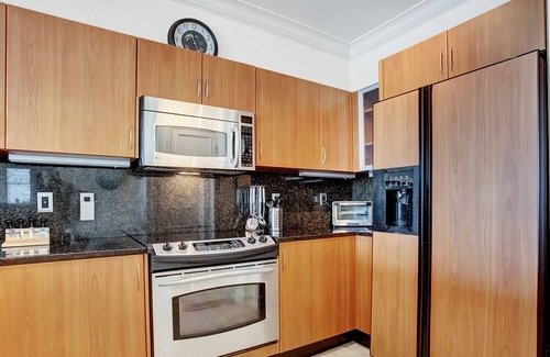Island Estates Condo | Luxury Condo with Million Dollar Views