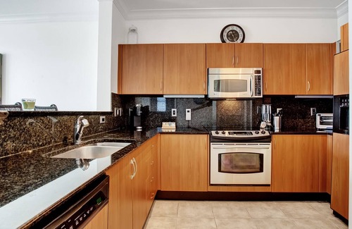 Island Estates Condo | Luxury Condo with Million Dollar Views