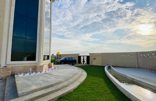 Ras Al Khaimah Villa | LUXURY CORNER VILLA