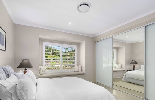 Korora House | Luxury Country Home, 5 mins to the beach, less than10 mins to restaurants / bars