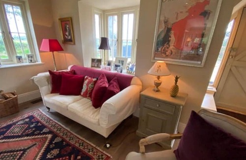 New Forest District Cottage | Luxury Detached House in Exceptional Location