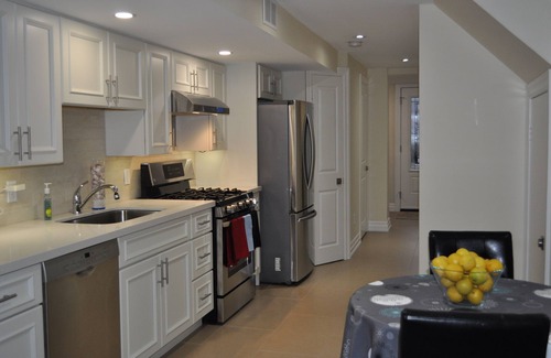 Alexandra Park Apartment | Luxury Downtown Toronto Basement Suite - Heart of Queen West- Monthly