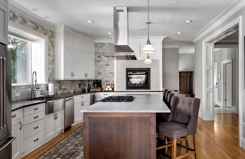 Downtown Salt Lake City House | Luxury Downtown Retreat | 4BR w/Hot Tub & Views