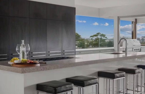 Wamberal House | Luxury Escape - Close to Beach