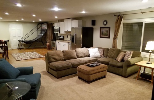 West Valley City House | Luxury Executive Duplex Main Level * Huge Master * Large Kitchen * Fireplace