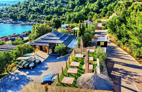 Susica House | Luxury Glamp New Horizons II