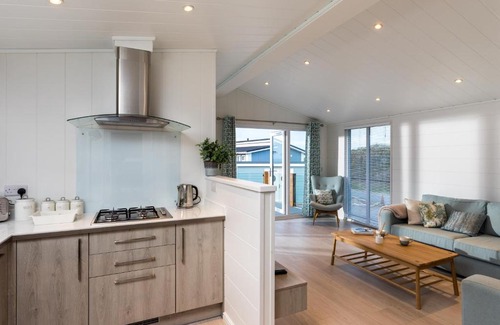 Holywell Apartment | Luxury Harlyn Lodge in Holywell Bay