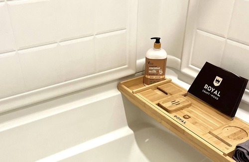 Merced House | Luxury home 120” theater, near park and UC, 中文