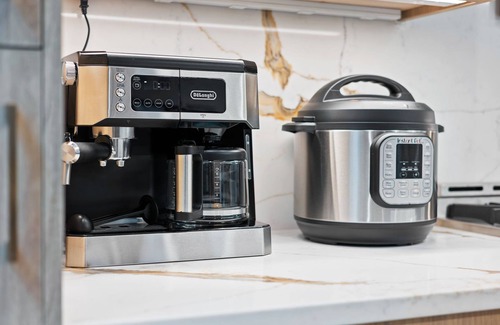 Reynoldstown House | Luxury Home 4BR/4.5BA,City Views+HotTub+GameRoom