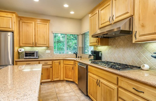 Glencoe House | Luxury Home In Arnold With Tons of Privacy & Space