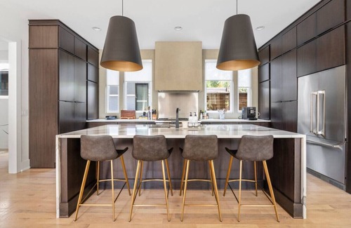 Green Hills House | Luxury Home in Green Hills - Pool, Garage, Sauna, HotTub