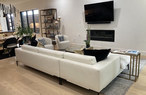 Park Cities House | Luxury Home in Highland Park, close to SMU, Dallas & shopping