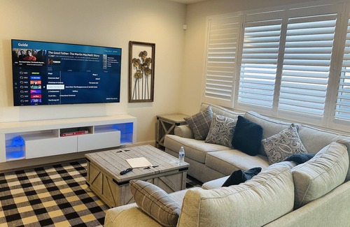 Rancho Cordova House | Luxury home. This home is located in a good neighborhood of Sacramento area.