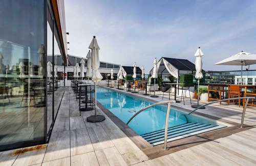 Niagara Condo | Luxury Hotel-Inspired Condo