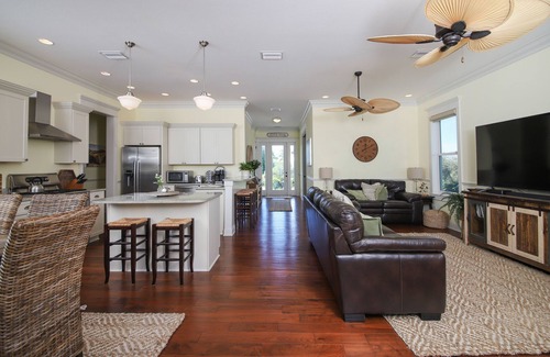 Palm Island House | Luxury Island living!