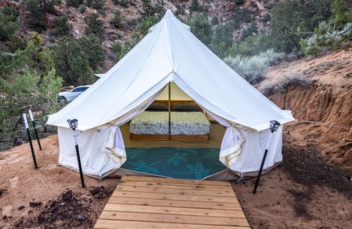 Hildale RV Rental | Luxury King size tent with valley views at Zion View Camping!