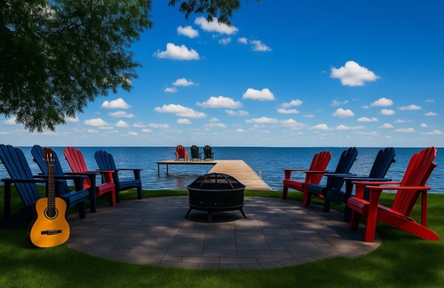 Keswick Cottage | Luxury Lake Simcoe Lakehouse · 6BR · Sandy Beach · Hot Tub · Sunset Views