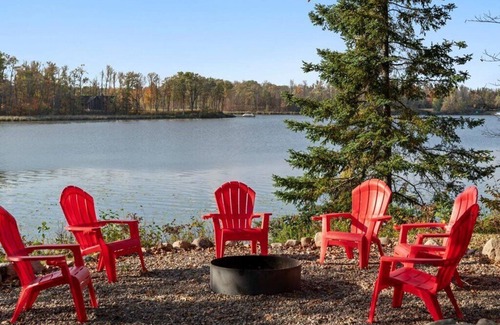 Crosby Cabin | Luxury Lakefront Villa - Private Beach & Dock