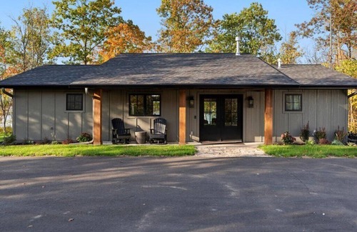 Crosby Cabin | Luxury Lakefront Villa - Private Beach & Dock