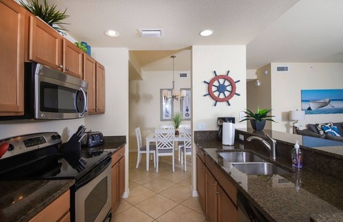 Braden River Condo | LUXURY LAKEVIEW CONDO IN RIVER STRAND GOLF AND COUNTRY CLUB.