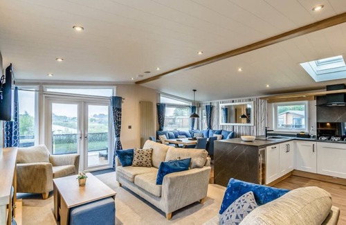 Potterhanworth Ski Chalet | Luxury Leisure Lodge