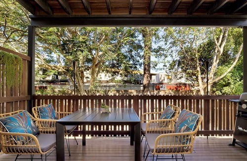 Morningside House | Luxury Modern 3 BR Townhouse with Lockup Garage