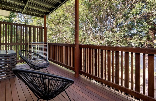 Morningside House | Luxury Modern 3 BR Townhouse with Lockup Garage