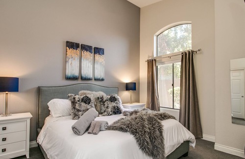 Paradise Park Vista House | Luxury Modern Home w/Htd Pool In North Scottsdale