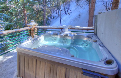 Sundance House | Luxury Mountain Home Less Than A Half Mile Walk To Sundance Resort