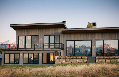 Jackson Hole House | Luxury Mountain Modern Home in Jackson Hole Wyoming. Grand Teton National Park.