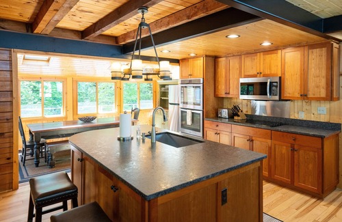 Hendersonville Cabin | Luxury Mountain Cabin On 320+ Acres Near Asheville, Lake Lure & Hendersonville