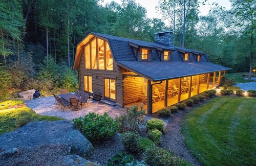 Hendersonville Cabin | Luxury Mountain Cabin On 320+ Acres Near Asheville, Lake Lure & Hendersonville
