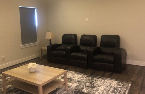 Garden Oaks House | Luxury New Home Near Galleria