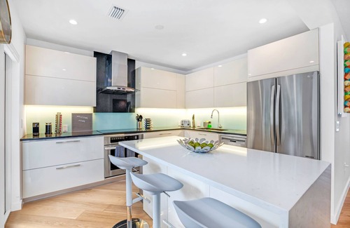 The Roads House | Luxury Oasis