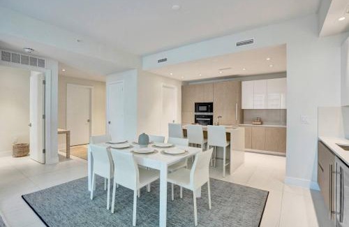 Singer Island Apartment | Luxury Ocean View 2BR