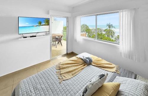 Bejuco Apartment | Luxury Oceanfront Penthouse 5th & 6th Floors w 2 Balconies