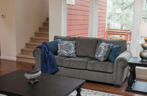 Pine Mountain Club House | Luxury on the Mountain