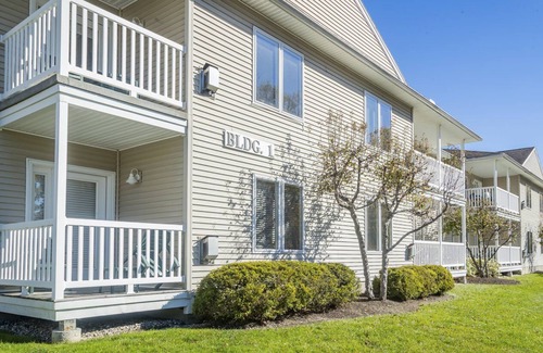 Williamstown Resort | Luxury one bedroom and one bathroom unit with full amenities