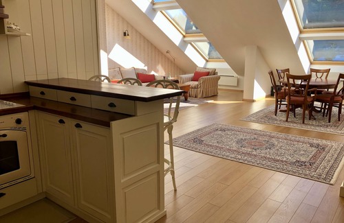 Shiligarnika Apartment | Luxury Penthouse in elegant 4*hotel with lavish SPA & swimming pool-2en-suite BR
