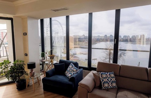 Sector 2 Apartment | Luxury Penthouse Lake View and terase In the City