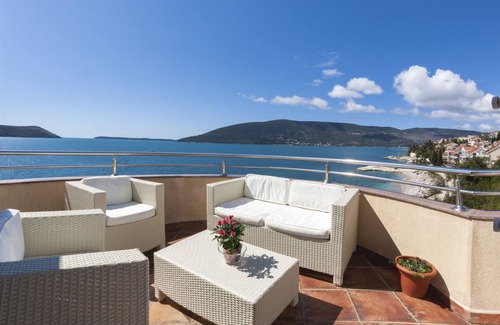Herceg Novi Apartment | Luxury penthouse with amazing views of the bay, 30 meters from the sea