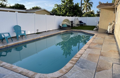 Lauderdale Lakes Apartment | Luxury pool view with private entrance