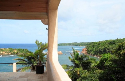 Calibishie Villa | Luxury private beachfront villa with spectacular views