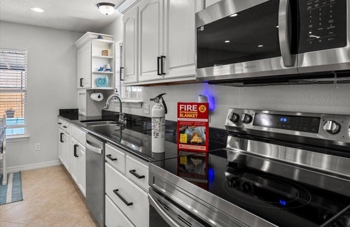 Ono Island House | Luxury Retreat w/Large Private Pool, Game & Bunk Room–Perfect for Family Fun!