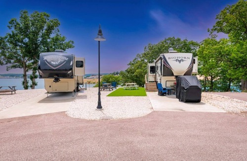 Gravois Mills RV Rental | Luxury RV SITE ONLY at Millstone Marina & RV Resort